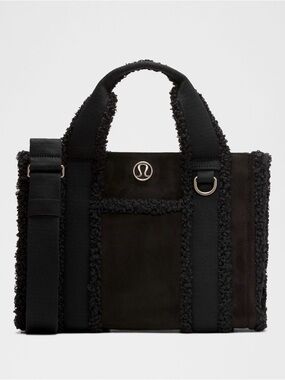 LULULEMON Boxy Tote Mini *Faux Shearling Trims Black NWT